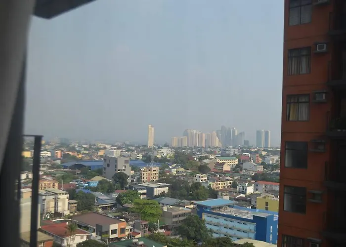 Cozy With Beautiful View & Free Netflix Access アパート マニラ市